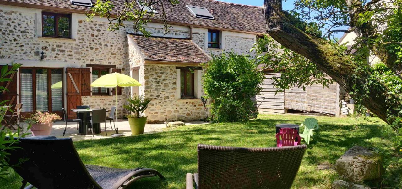 Апартаменти Escalebelair Fontenay-les-Briis Екстер'єр фото